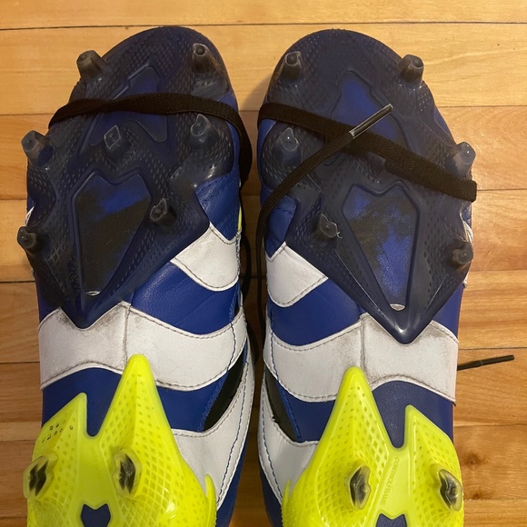 Adidas Predator Accelerator Molded Cleats - Blue, White & Yellow - Size 7.5 US - Picture 8 of 9